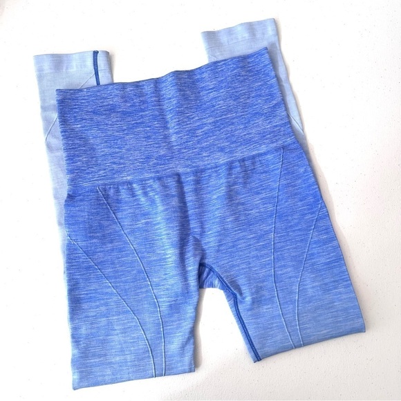 Yelete Blue Ombre Workout Leggings High Rise Size Medium - Picture 3 of 9